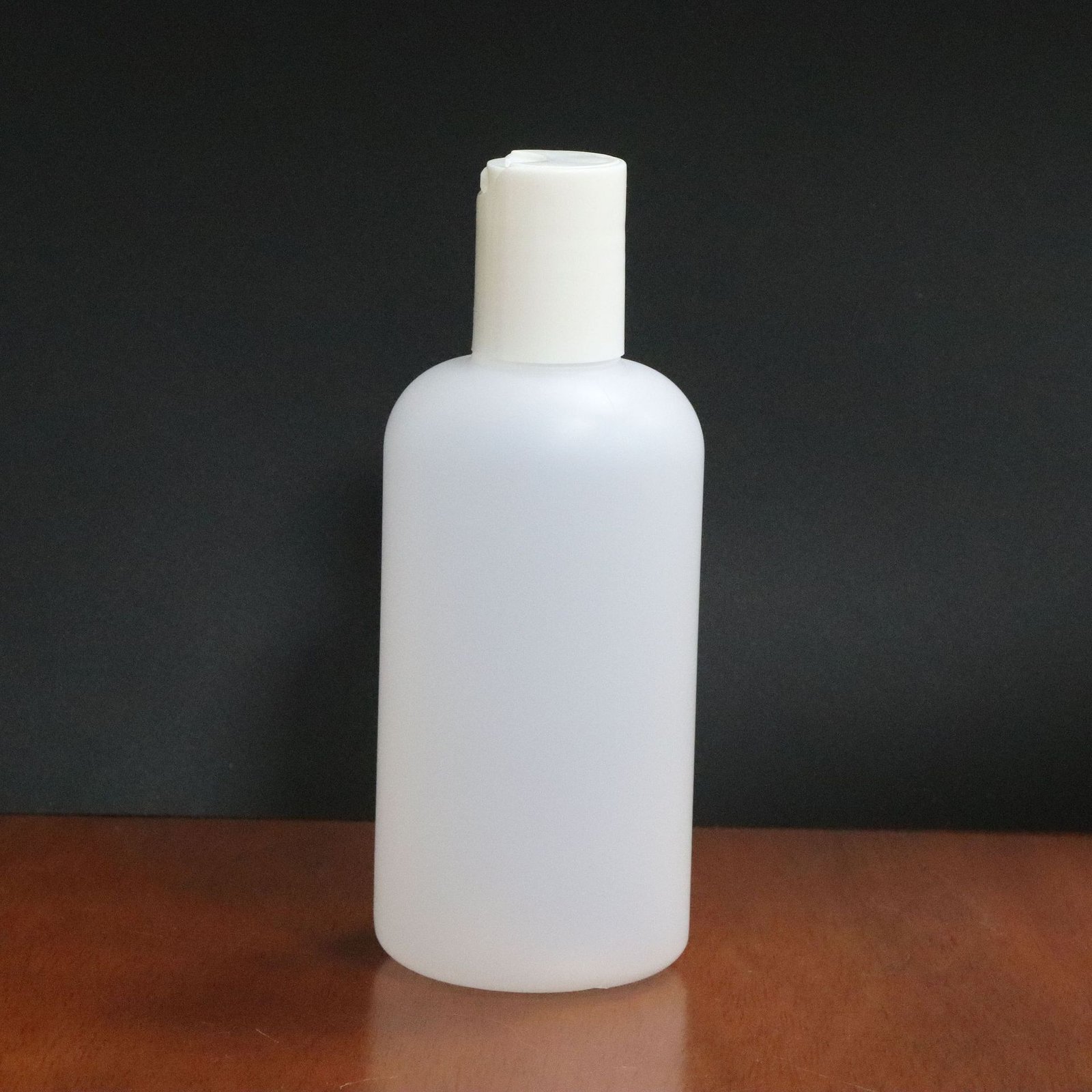 100ml Qianqiu cover water bottle translucent plastic bottle liquid sub-bottle plug bottle custom PE paint bottle