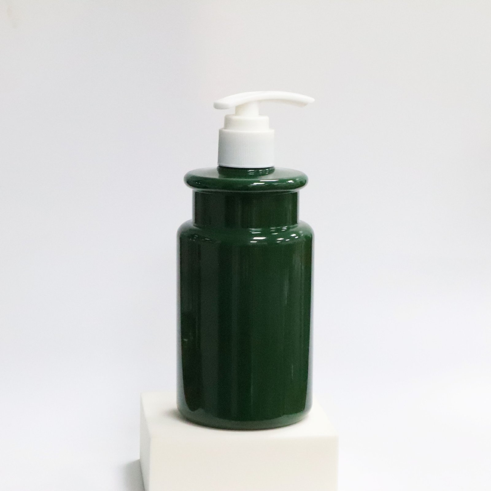 500ml household shampoo universal daily chemical packaging bottle special-shaped bottle pet deodorant mite killing itching shower gel bottle