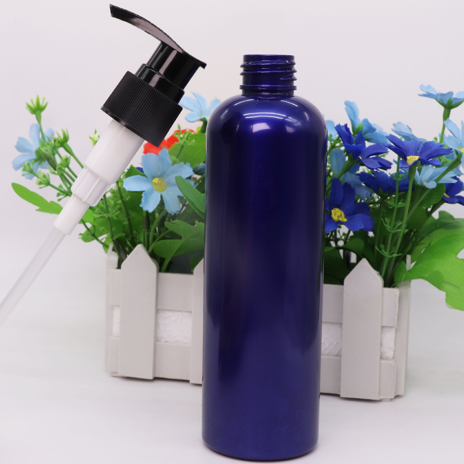 Manufacturers supply 250ml round shoulder toner bottle shampoo bottle cylindrical plastic bottle 8.4oz