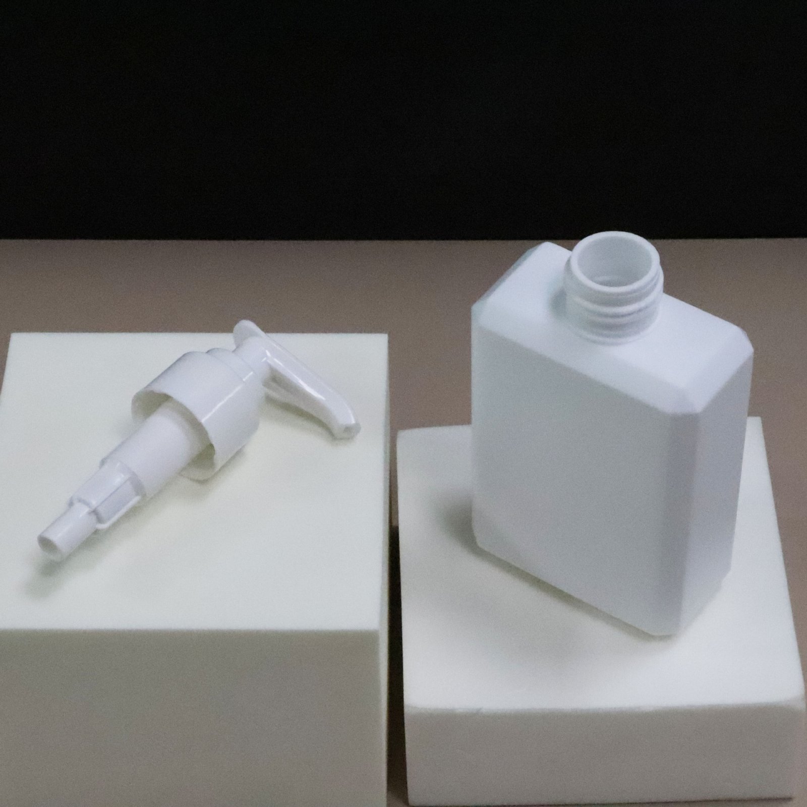 200ml octagonal square reagent bottle sub-bottle shower gel shampoo packaging empty bottle Renhe facial cleanser bottle PE bottle - 图片 3